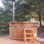 Pialous:chalet En Rondins Avec Espace Detente *