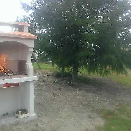 Pialous:chalet En Rondins Avec Espace Detente La Chapelle-d'Aurec