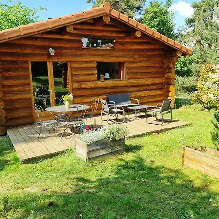 Pialous:chalet En Rondins Avec Espace Detente * La Chapelle-d'Aurec